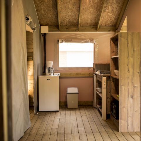 Canvas and wooden tent 5 persons - PILOTIS CABIN