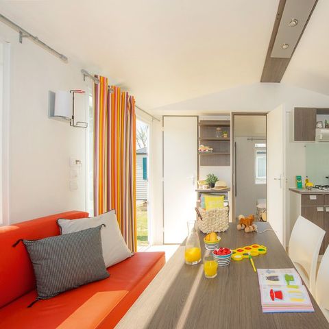 Mobile home 6 persons - Classic XL | 3 Bedrooms | 6 Pers. | Raised terrace | Air-con.
