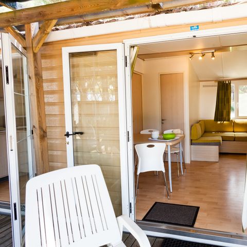 Mobile home 6 persons - Classic | 3 Bedrooms | 6 Pers. | Raised terrace | Air-con.