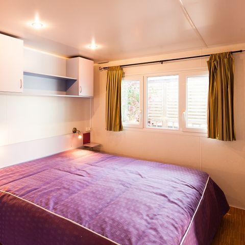 Mobile home 6 persons - Classic | 3 Bedrooms | 6 Pers. | Raised terrace | Air-con.