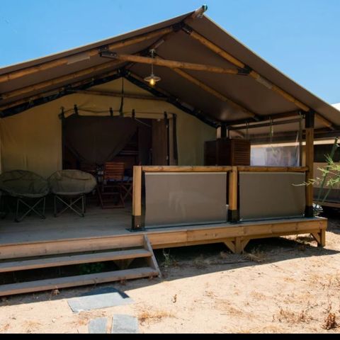 Canvas and wooden tent 5 persons - Sunlodge Comfort (no shower)