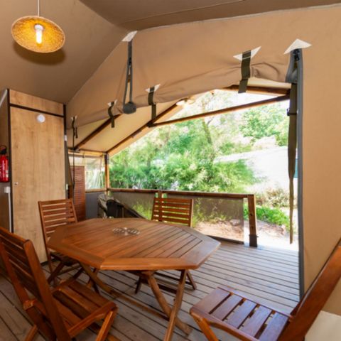 Canvas and wooden tent 5 persons - Sunlodge Comfort (no shower)
