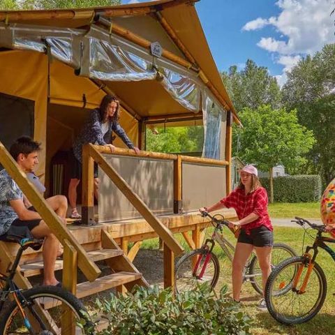 CANVAS AND WOOD TENT 5 people - CONFORT 2ch 5P without sanitary facilities