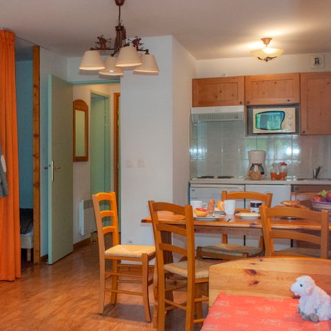 APARTMENT 6 people - G/275_3 ROOMS SLEEPS 6