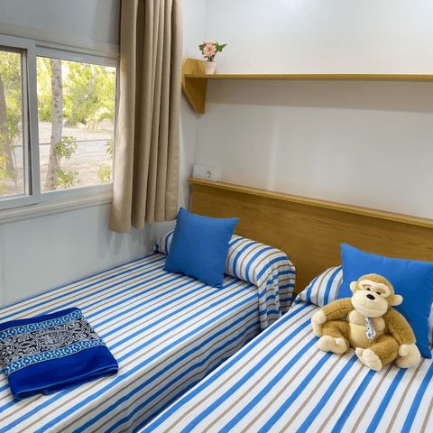 Bungalow 4 persons - COTE D'AZUR (4 PAX) maximum 2 adults and 2 kids.