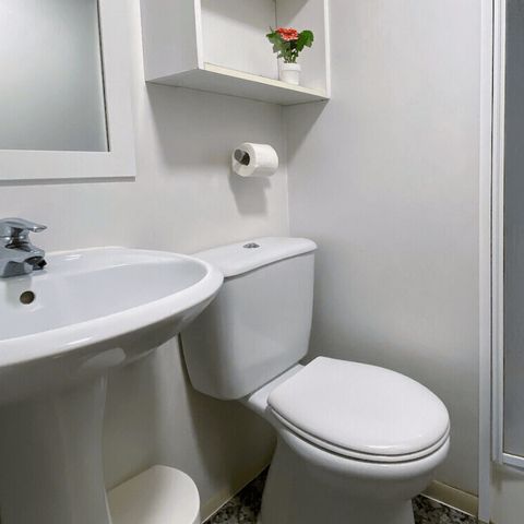 Bungalow 4 persons - COTE D'AZUR (4 PAX) maximum 2 adults and 2 kids.
