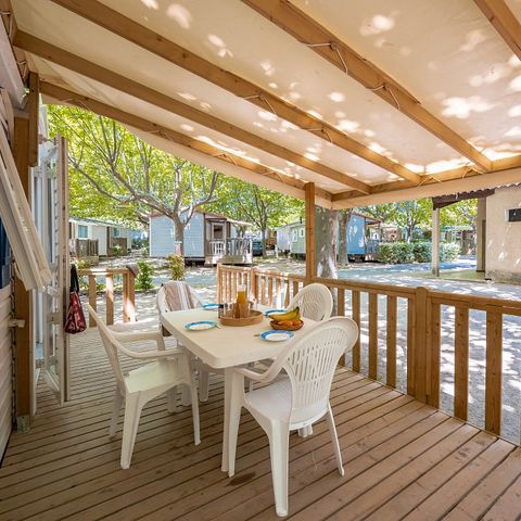 Mobile home 6 persons - Classic XL | 3 Bedrooms | 6 Pers. | Raised terrace | Air-con.