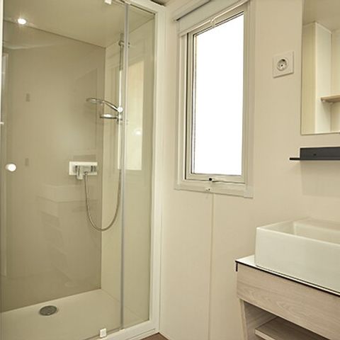 Mobile home 4 persons - Mobile-home | Comfort XL | 2 Bedrooms | 4 Pers | Raised terrace | Air conditioning | TV