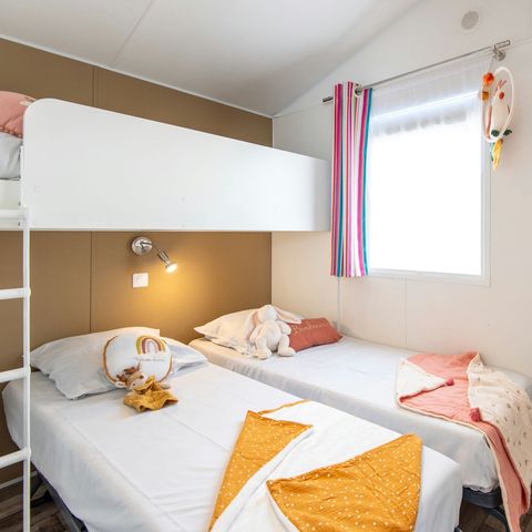 MOBILE HOME 5 people - COTTAGE - 2 Bedrooms - TV
