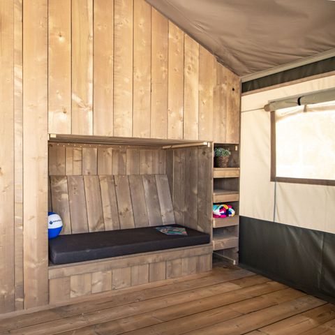 CANVAS AND WOOD TENT 5 people - Safari tent + sanitary + airco (6P) 