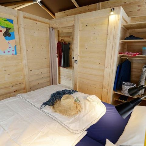 CANVAS AND WOOD TENT 5 people - Safari tent Sunset + sanitary facilities + air conditioning (6P)
