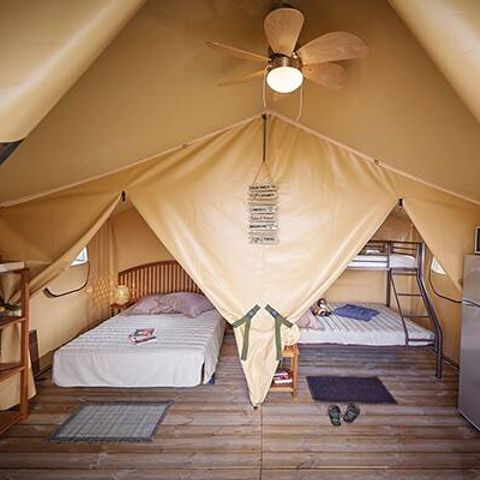 TENT 5 people - 2 Bedrooms | 4-5 Sleeps | No bathroom | Air-conditioning