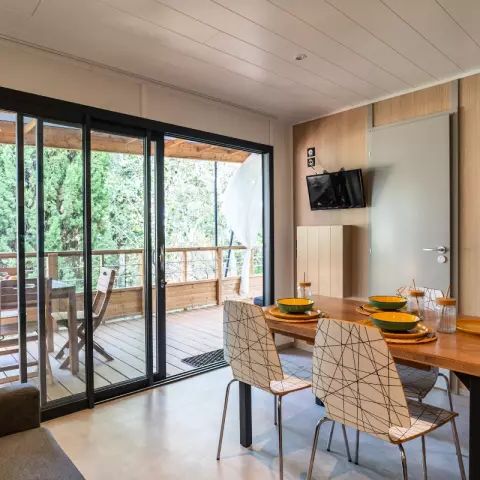 BUNGALOW 6 people - Kabane XXL on stilts 4 Rooms 6 People Air-conditioned + TV