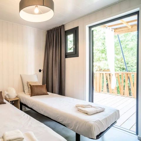 CANVAS AND WOOD TENT 4 people - Lodge Kabane sur Pilotis 3 Rooms 4 Persons Air-conditioned + TV