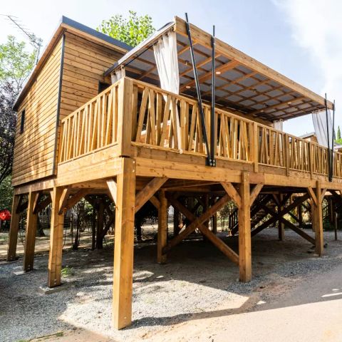 CANVAS AND WOOD TENT 4 people - Lodge Kabane sur Pilotis 3 Rooms 4 Persons Air-conditioned + TV