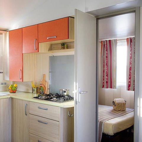 MOBILE HOME 8 people - Mobil-home | Classic XL | 3 Bedrooms | 6/8 Pers. | Terrace with elevated roof, not covered | Air conditioning.