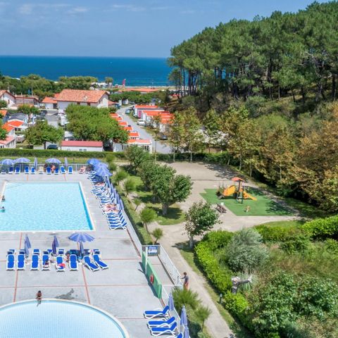 APARTMENT 8 people - (max 6 adults) St Jean de Luz Iratzia