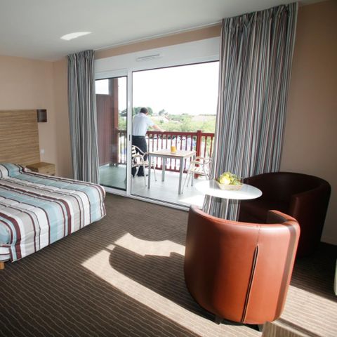 APARTMENT 3 people - (max. 2 adults) St Jean Luz Hotel Suite Erromardie
