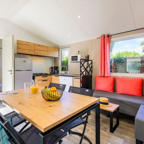 Mobile home 4 persons - PRESTIGE + AIR CONDITIONING 2-bedroom flat – 34m² – covered terrace