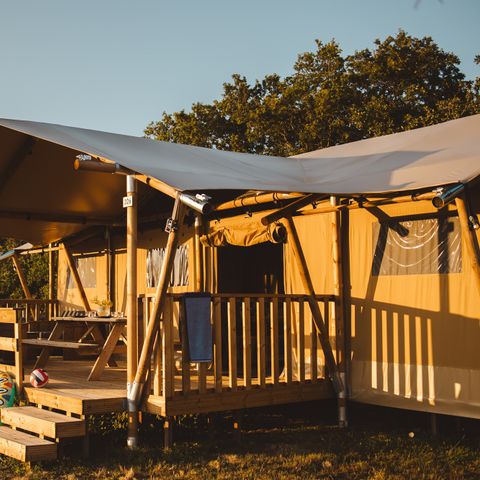 CANVAS AND WOOD TENT 7 people - Safari Lodge