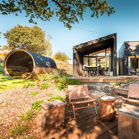 UNUSUAL ACCOMMODATION 5 people - Wild Spirit 2 bedrooms - 60m² - TV -CLIM - LV - SH + SAUNA + NORDIC BATH