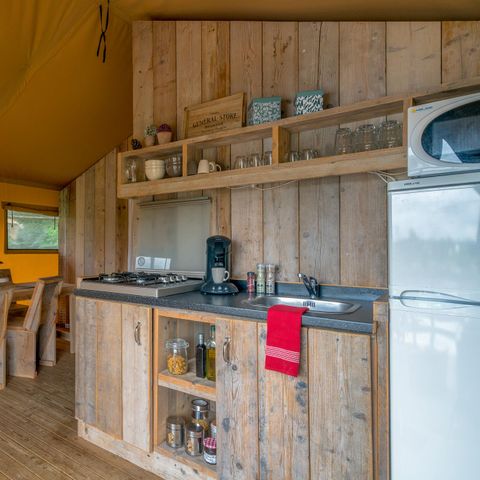 CANVAS AND WOOD TENT 6 people - Safari Lodge, 6p Air-conditioned