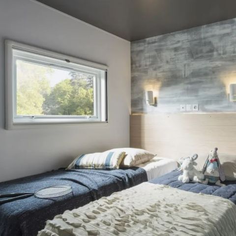 MOBILE HOME 6 people - EXCLUSIVE 3 bedroom Jacuzzi with master suite