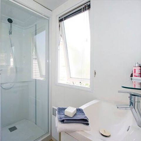 MOBILE HOME 4 people - Classic | 2 Bedrooms | 4 Pers | Raised terrace | 1 bathroom