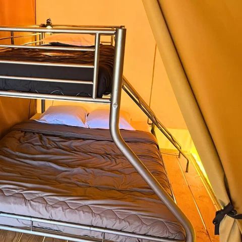 Glamping tent 5 persons - 3 Rooms 5 People Without Sanitary