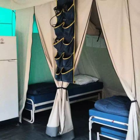 Tent 5 persons - 4-Room Navajo Tent sleeps 6 (4 adults + 2 children) Without sanitary facilities