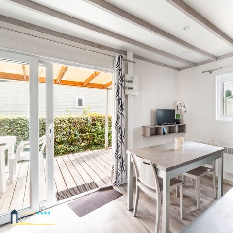 CHALET 4 people - Chalet Confort 26.5m² (2 bedrooms) + covered terrace + TV