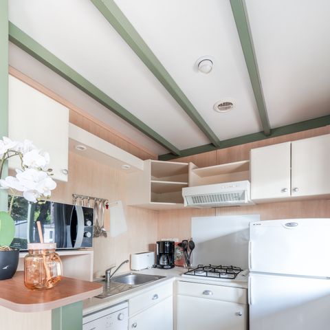 CHALET 4 people - Chalet Premium 35m² (2 bedrooms) + Air-conditioning + Dishwasher + Covered terrace 12m² + Private parking space