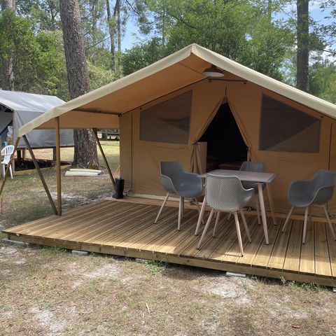 CANVAS AND WOOD TENT 4 people - wooden floor, 2 bedrooms, fitted kitchen, terrace
