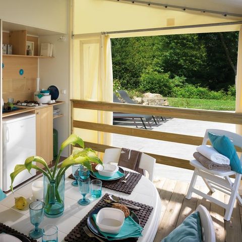 CANVAS BUNGALOW 4 people - Tithome - 2 bedrooms - communal sanitary facilities campsite 21 m2