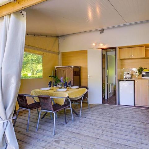 CANVAS BUNGALOW 4 people - Tithome - 2 bedrooms - communal sanitary facilities campsite 21 m2