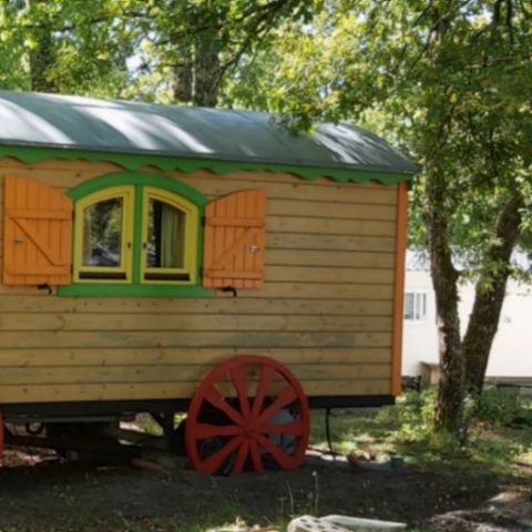 UNUSUAL ACCOMMODATION 2 people - La Minoterie