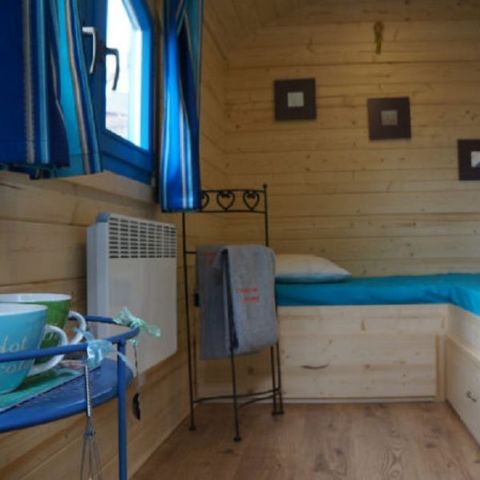 UNUSUAL ACCOMMODATION 2 people - Ceramics (no sanitary facilities, no shower, no kitchen)