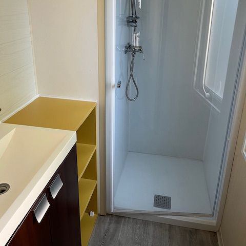MOBILE HOME 5 people - Mobile home Standard 32 m² 2 bedrooms + terrace 12m² semi-covered (9m²) 4/5 pers