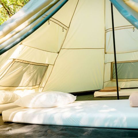 UNUSUAL ACCOMMODATION 4 people