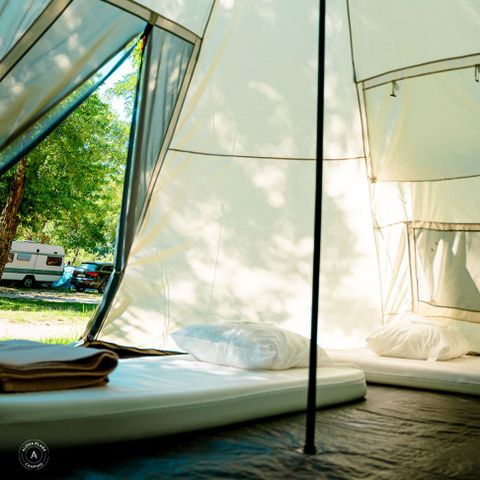 UNUSUAL ACCOMMODATION 4 people
