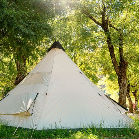 UNUSUAL ACCOMMODATION 4 people