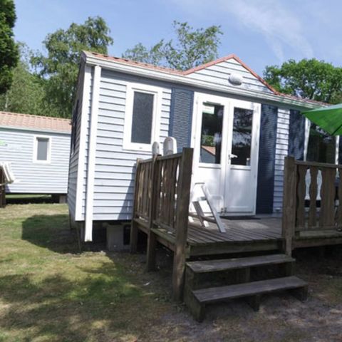 Mobile home 5 persons - Classic | 2 Bedrooms | 5 Pers. | Terrace with elevated roof, not covered | Air conditioning.
