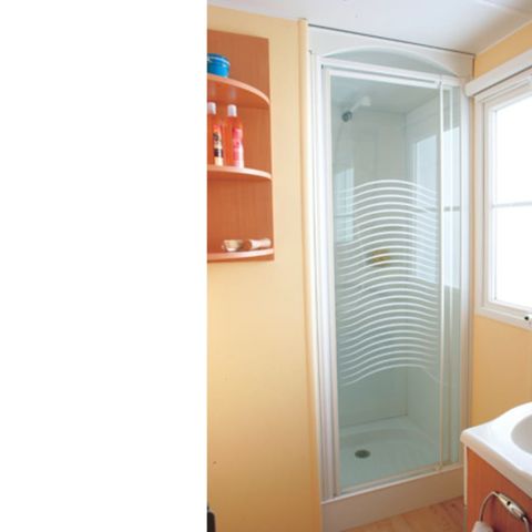 Mobile home 6 persons - Mobil-home | Classic XL | 3 Bedrooms | 6 Pers. | Terrace with roof overhang, not covered | Air conditioning.
