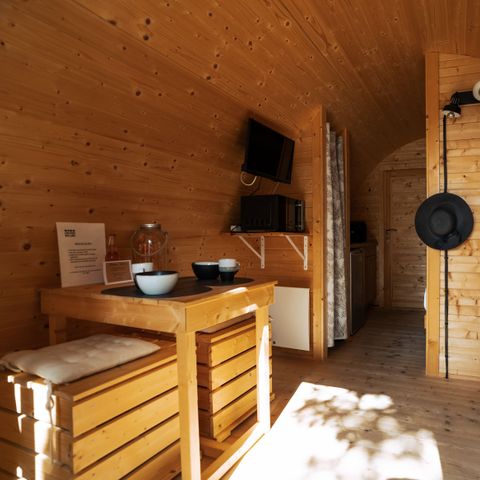 UNUSUAL ACCOMMODATION 2 people - POD + PRIVATE JACUZZI - 1 Bedroom