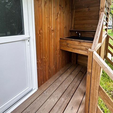 Pitch - LUXURY LOCATION