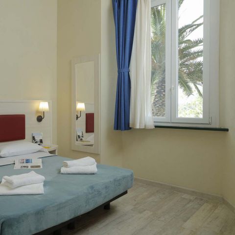 BEDROOM 2 people - Double 1/2 persons