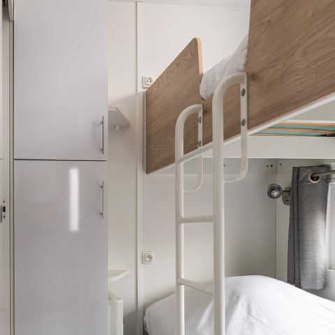 Mobile home 8 persons