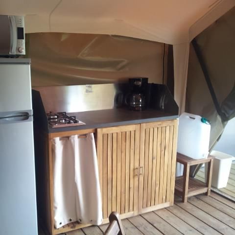 CANVAS AND WOOD TENT 5 people - FREEFLOWER (Without sanitary facilities)