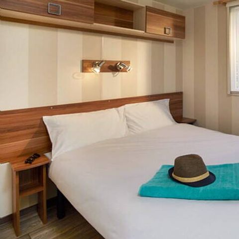 MOBILE HOME 5 people - Classic | 3 Bedrooms | 5 Pers. | Raised terrace