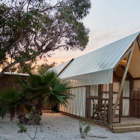 CANVAS AND WOOD TENT 2 people - Glamping Cabin-Tent Senyoret